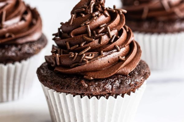 best-chocolate-cupcakes-recipe-SQUARE